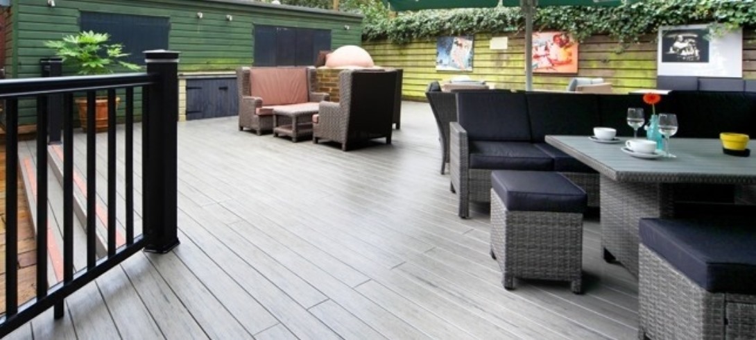 composite decking garden 