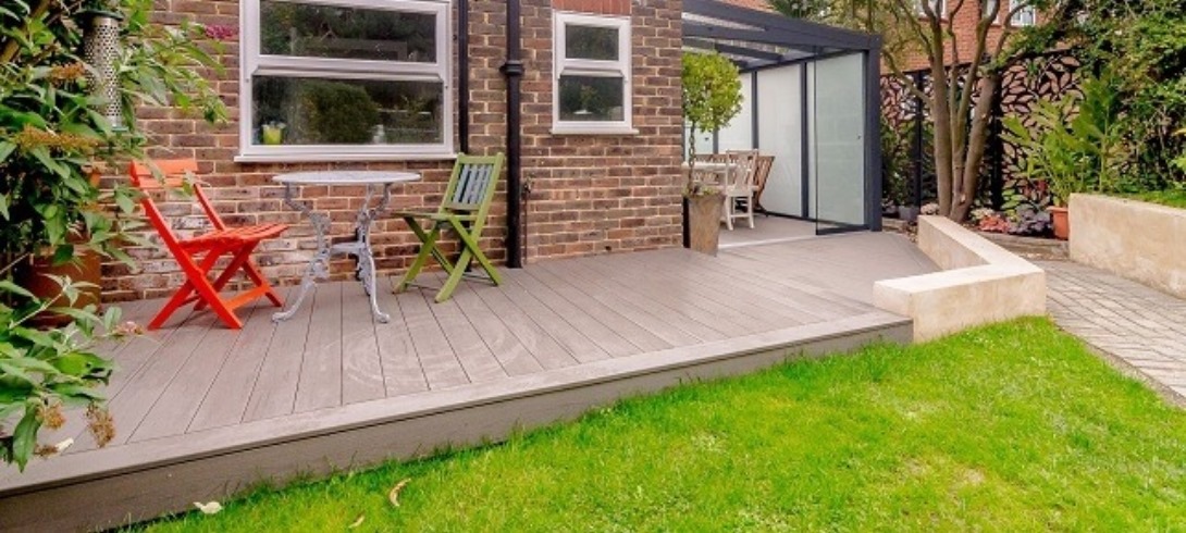 outdoor composite decking